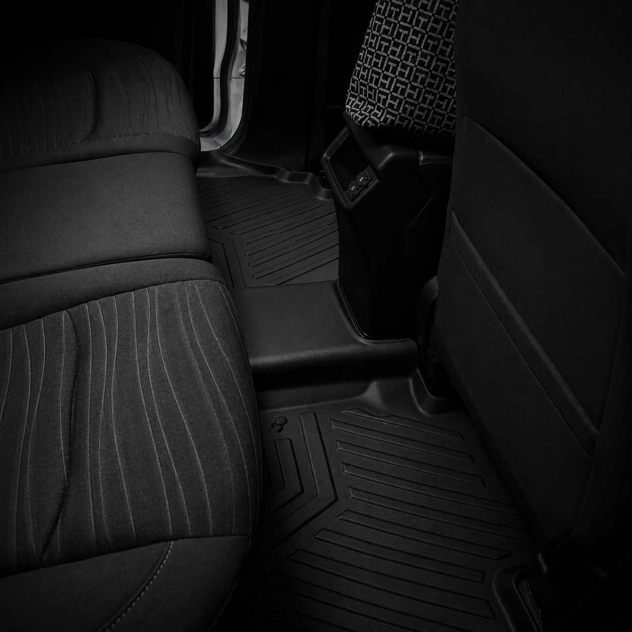 Alfombra Isuzu Mux 2020+ Pasajeros SJ