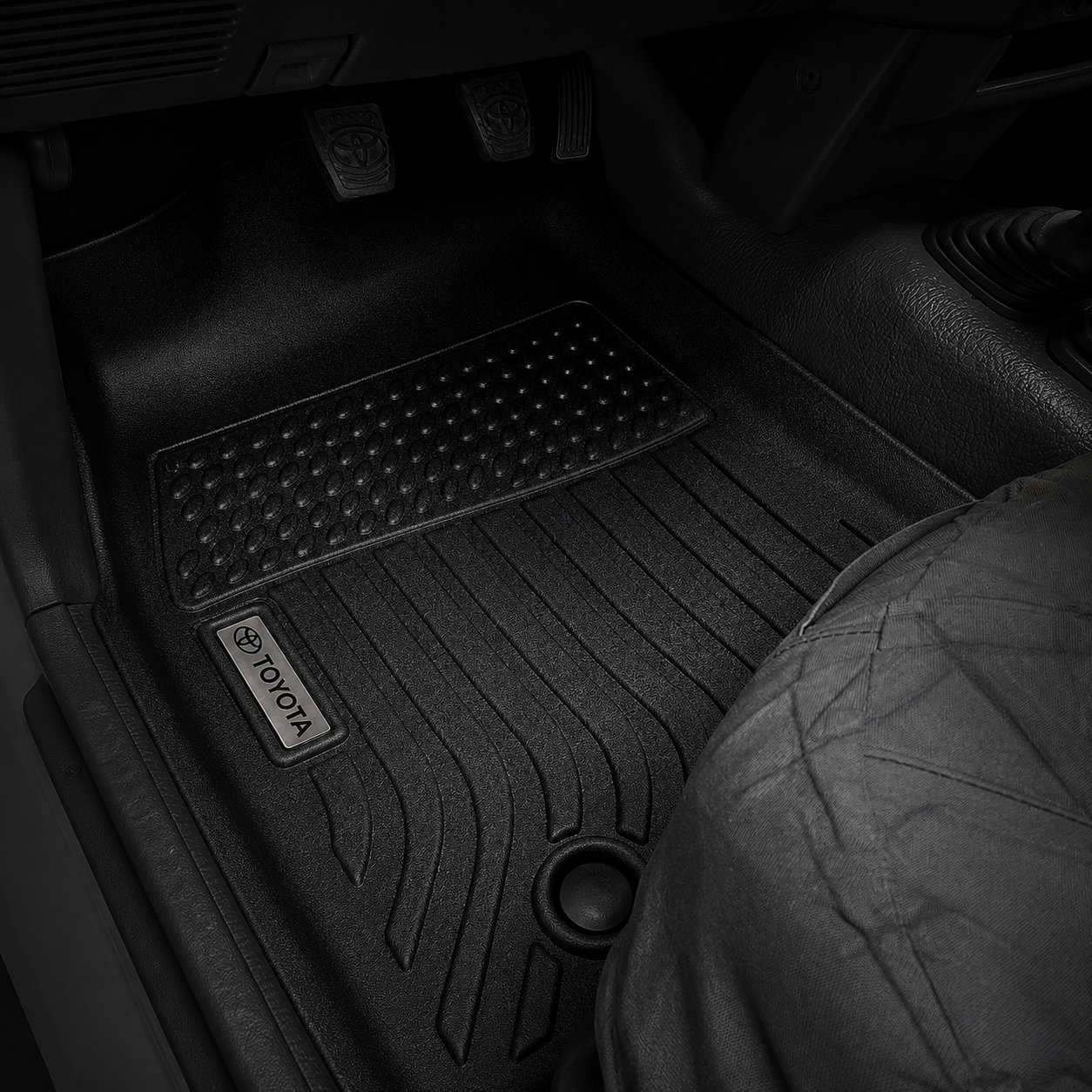 Alfombra Toyota Hilux 1989-2004 Pasajeros Cabina Sencilla AY