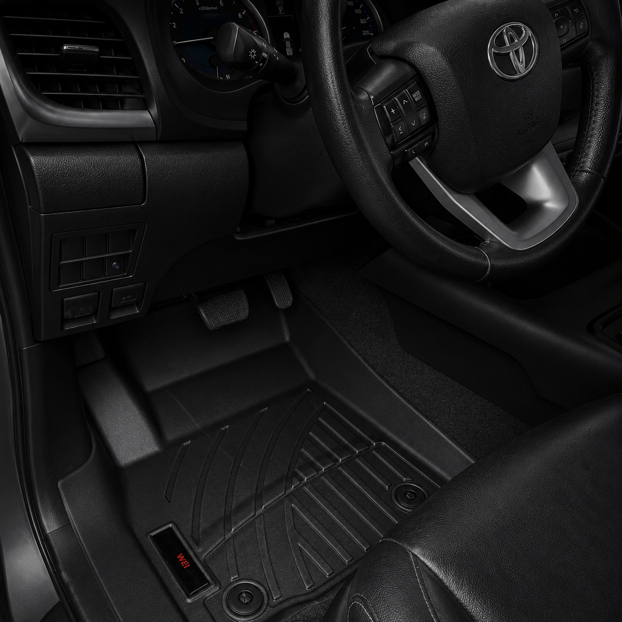 Alfombra Toyota Hilux 2016+ Pasajeros 4 Puertas AF
