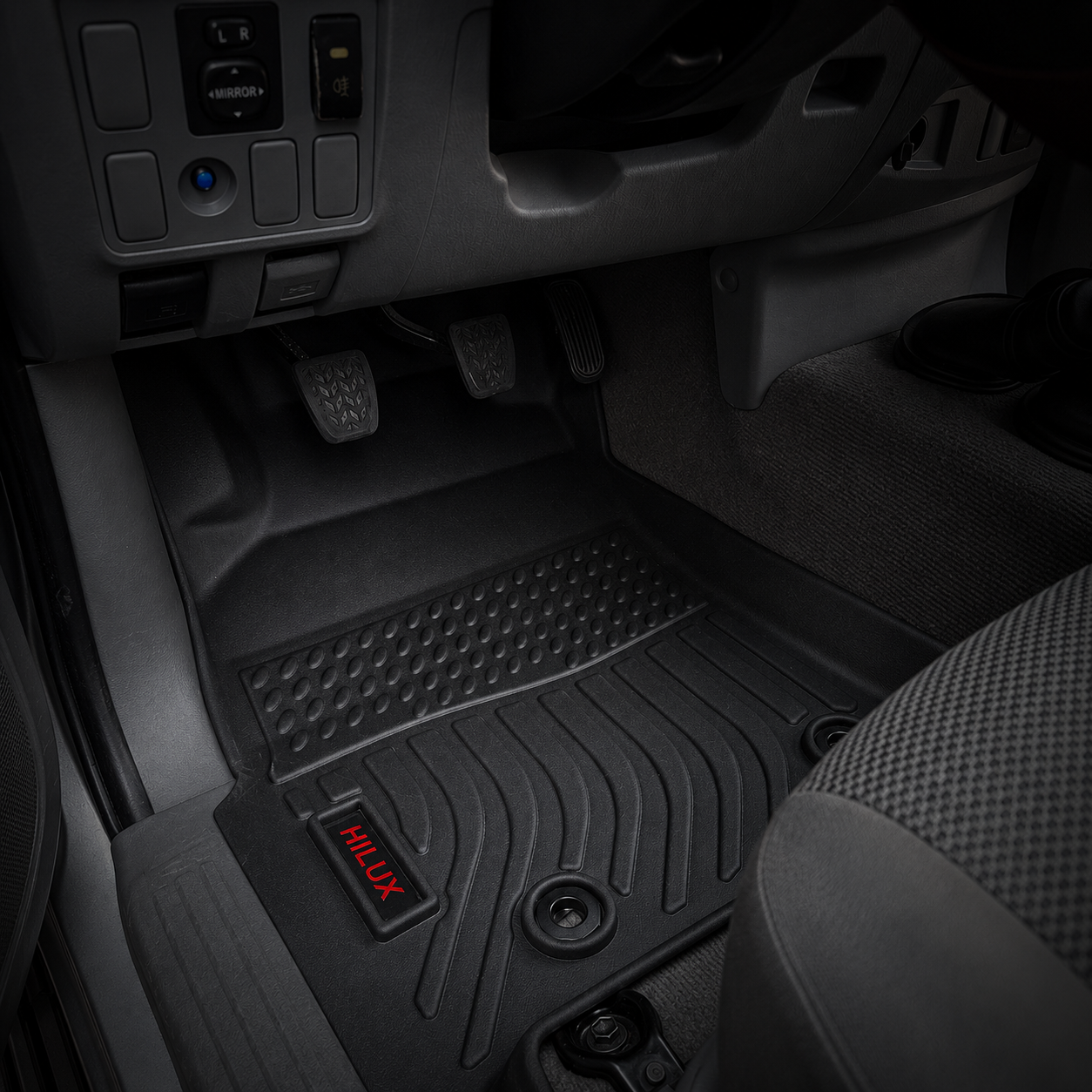 Alfombra Toyota Hilux 2006-2015 Pasajeros 4 Puertas AY